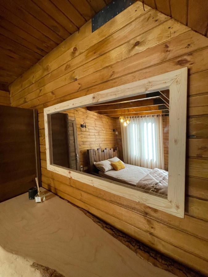 Panurlawoodenhouse Oezel Havuz& Sauna Mavi المظهر الخارجي الصورة
