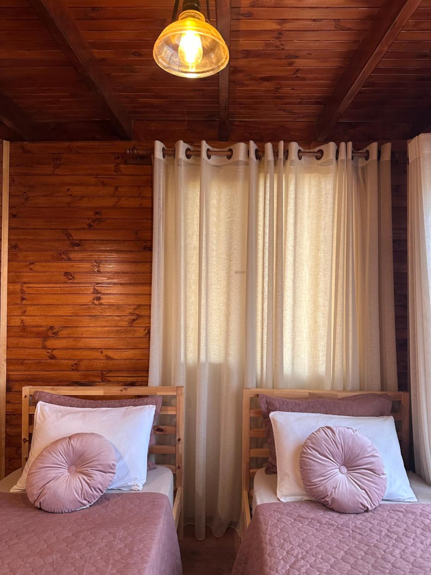 Panurlawoodenhouse Oezel Havuz& Sauna Mavi المظهر الخارجي الصورة