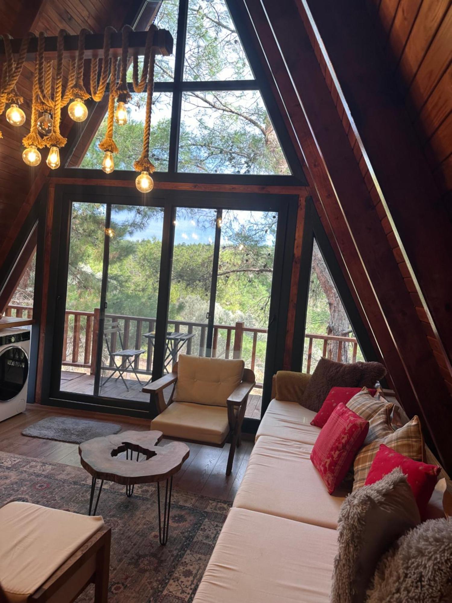 Panurlawoodenhouse Oezel Havuz& Sauna Mavi المظهر الخارجي الصورة