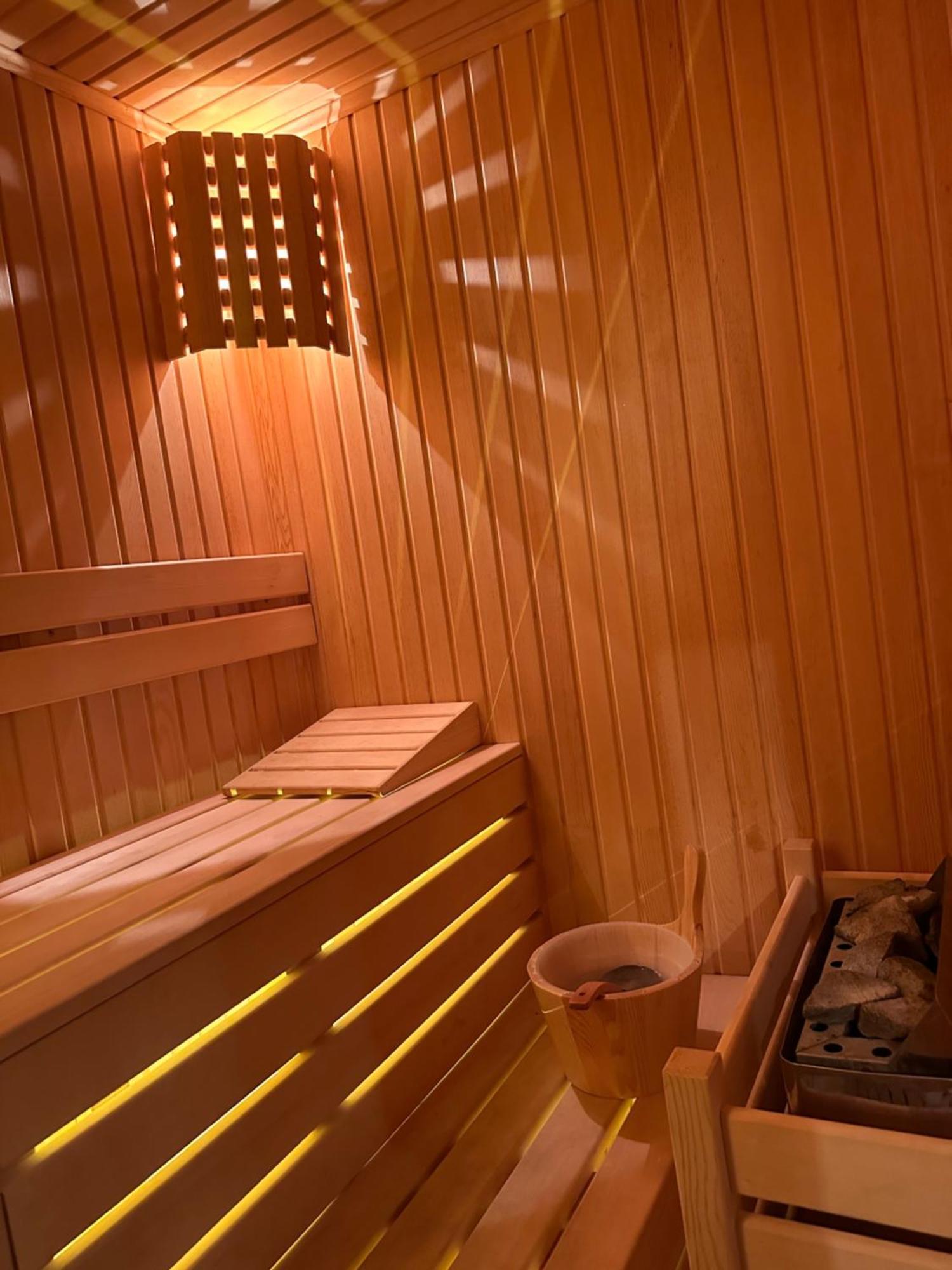 Panurlawoodenhouse Oezel Havuz& Sauna Mavi المظهر الخارجي الصورة